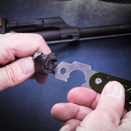 Raschietto per Pulizia Componenti AK47 - Real Avid