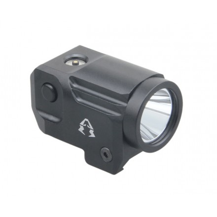 Vaide Scrapper Subcompact Pistol Flashlight - Vector Optics