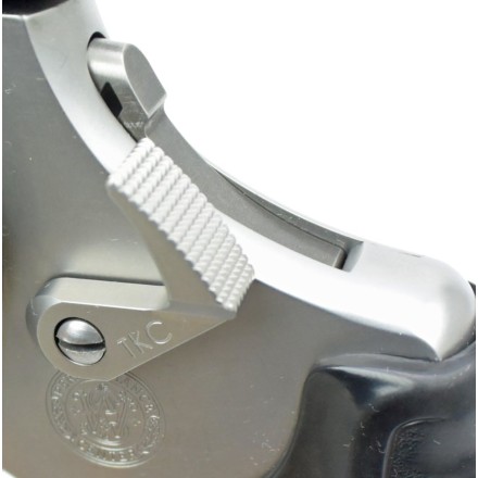 Extended cylinder release for revolver S&W K/L...