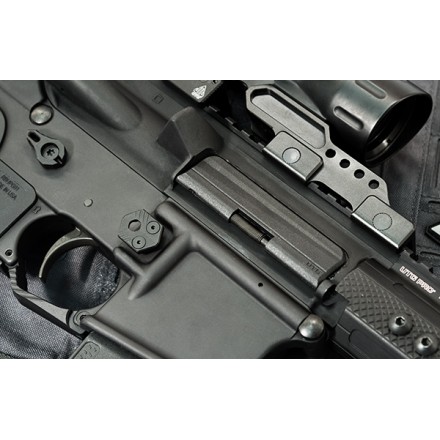 Sportello Parapolvere per Finestra Espulsione AR15 e Cloni, Matte Black, .223/5.56 - UTG