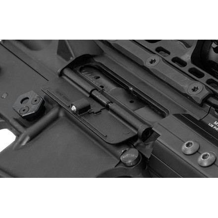 Sportello Parapolvere per Finestra Espulsione AR15 e Cloni, Matte Black, .223/5.56 - UTG